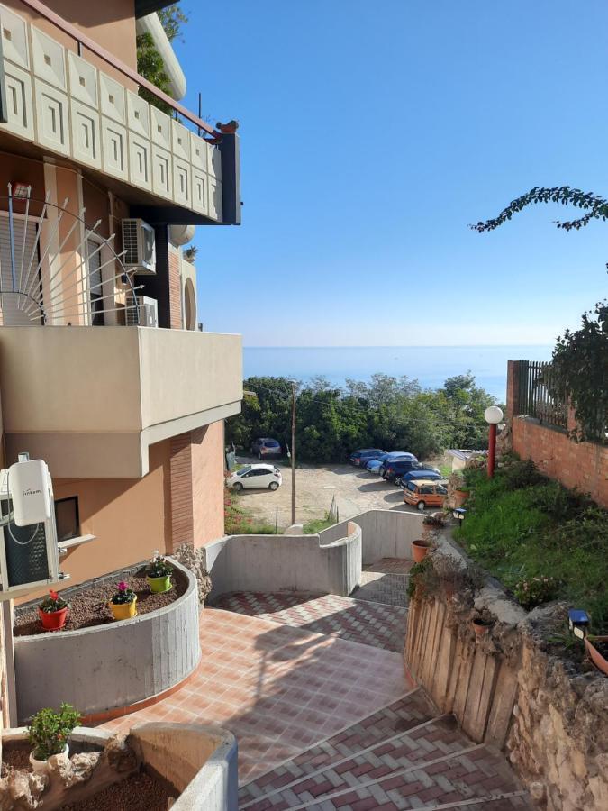 Torre Del Meridiano Casa Vacanze Centrale Termoli Exterior photo